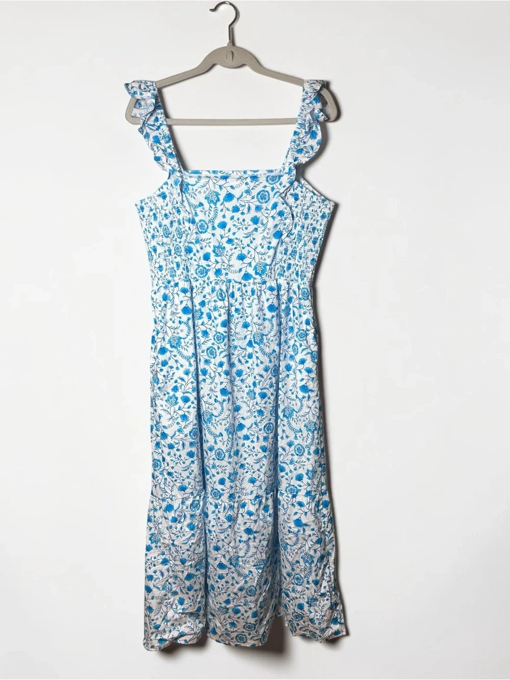 Draper James Blue Floral Cotton Maxi Dress Size L Smocked Bust Pockets Coastal - Picture 2 of 12